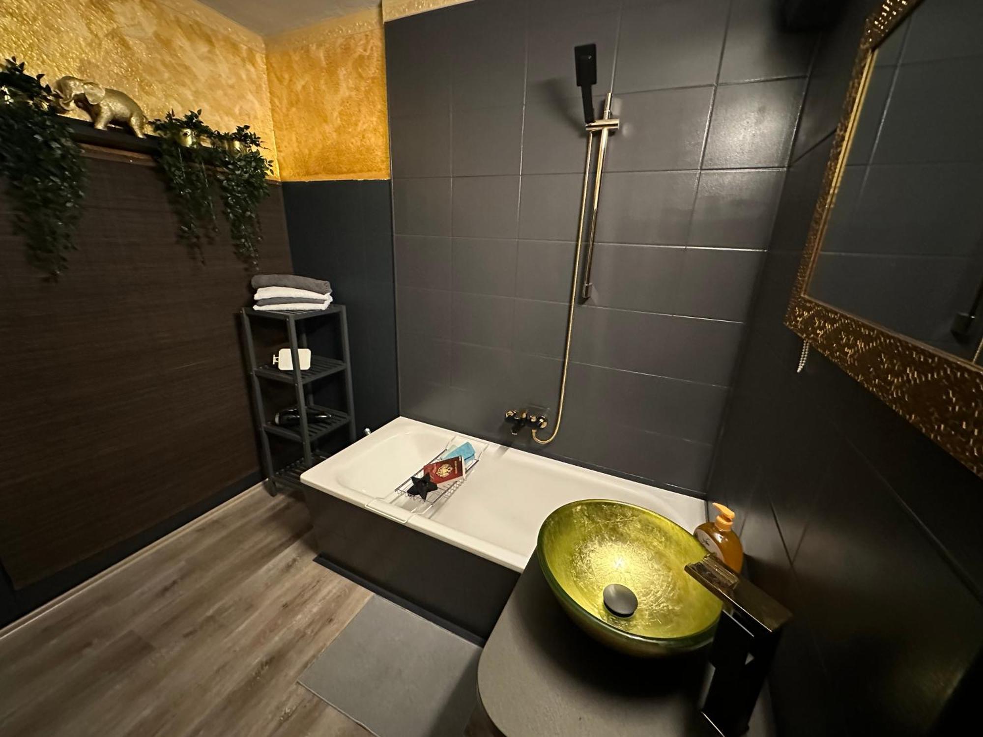 Geheimtipp Koenigsstuhl - Gratis Wlan, Smart Tv Apartment